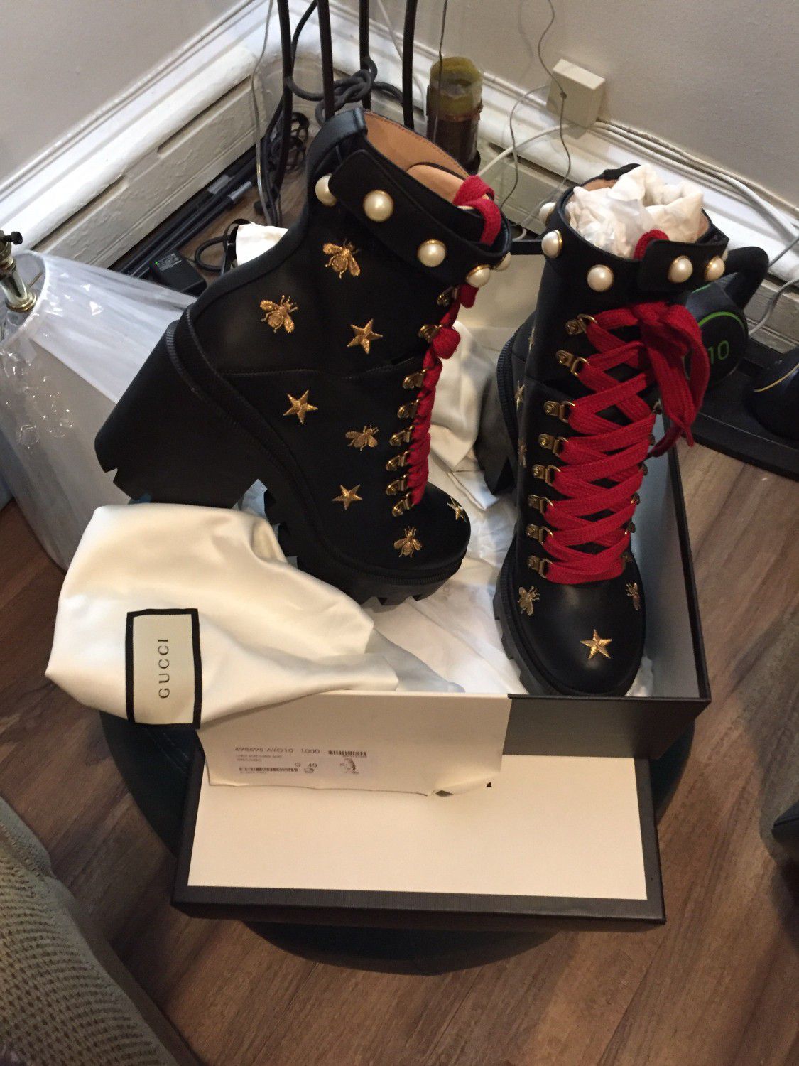 Gucci Bee with Pearl's Combat Boots size 40