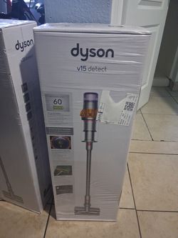 Dyson  vacuum  2 avaliable