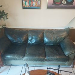 Hunter Green Leather Sofa And Loveseat
