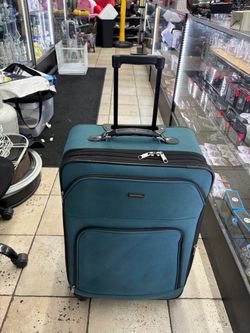 Protocol Teal Softside Spinner Luggage