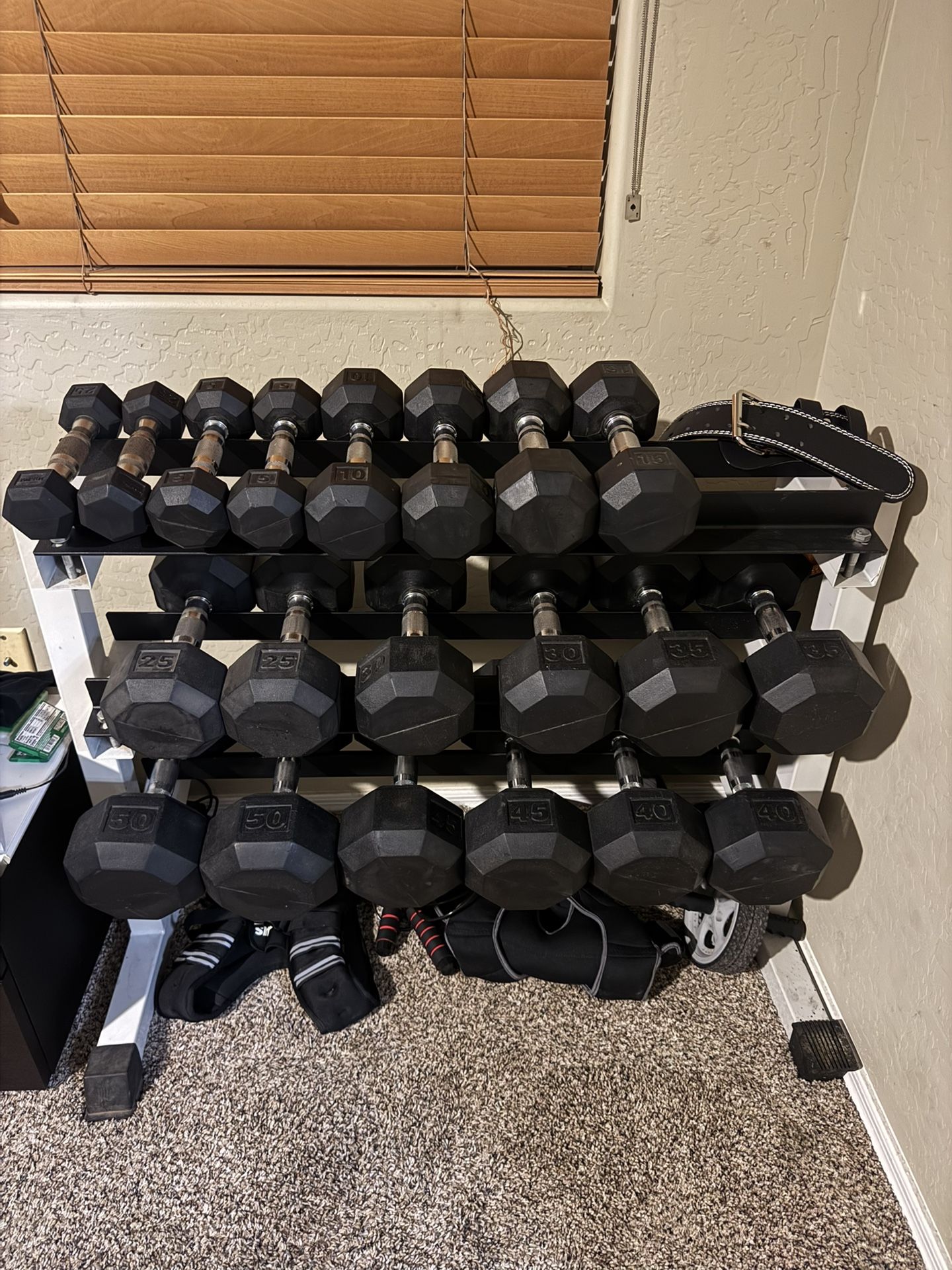 Set of dumbbells 2.5 lbs - 50 lbs.