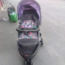 Three Wheel Baby Girl Stroller 