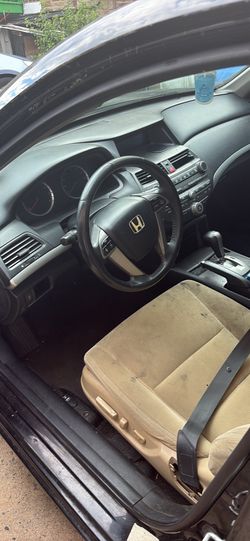 2011 Honda Accord for sale as is Or Part out