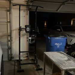Free Pull Up Rack