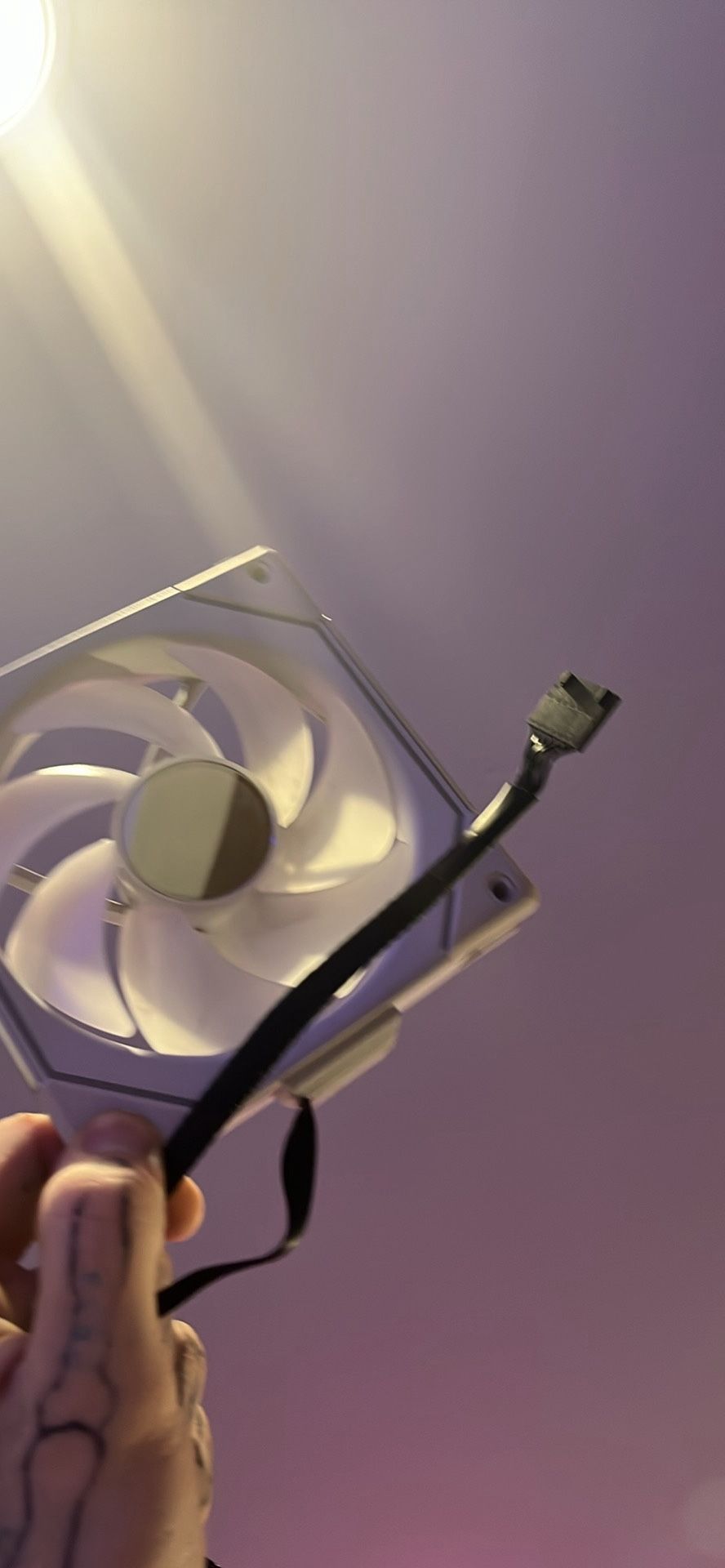 1 lian li infinity fan 