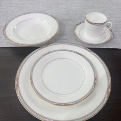 Vintage Mikasa Bone China CAG07 Gem stone Dinnerware Set