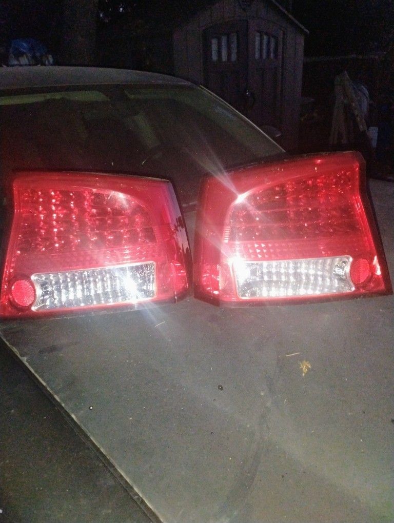 2006 Dodge Charger Tail Lights