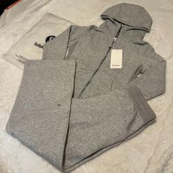 LULULEMON VENDOR $60 per set 