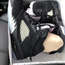 Jordan 5 Metallic 10.5 Hardly Worn 