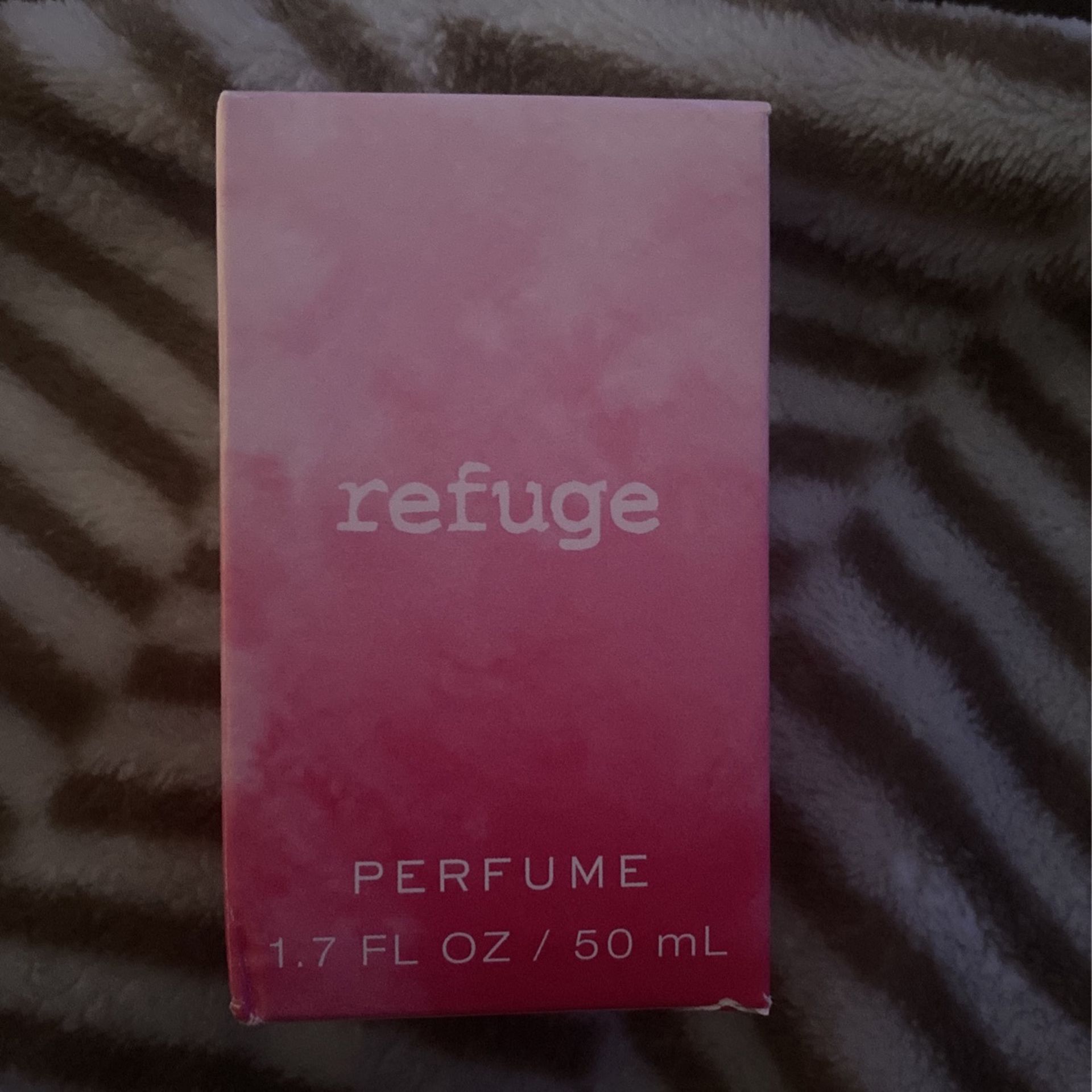 Refuge perfume