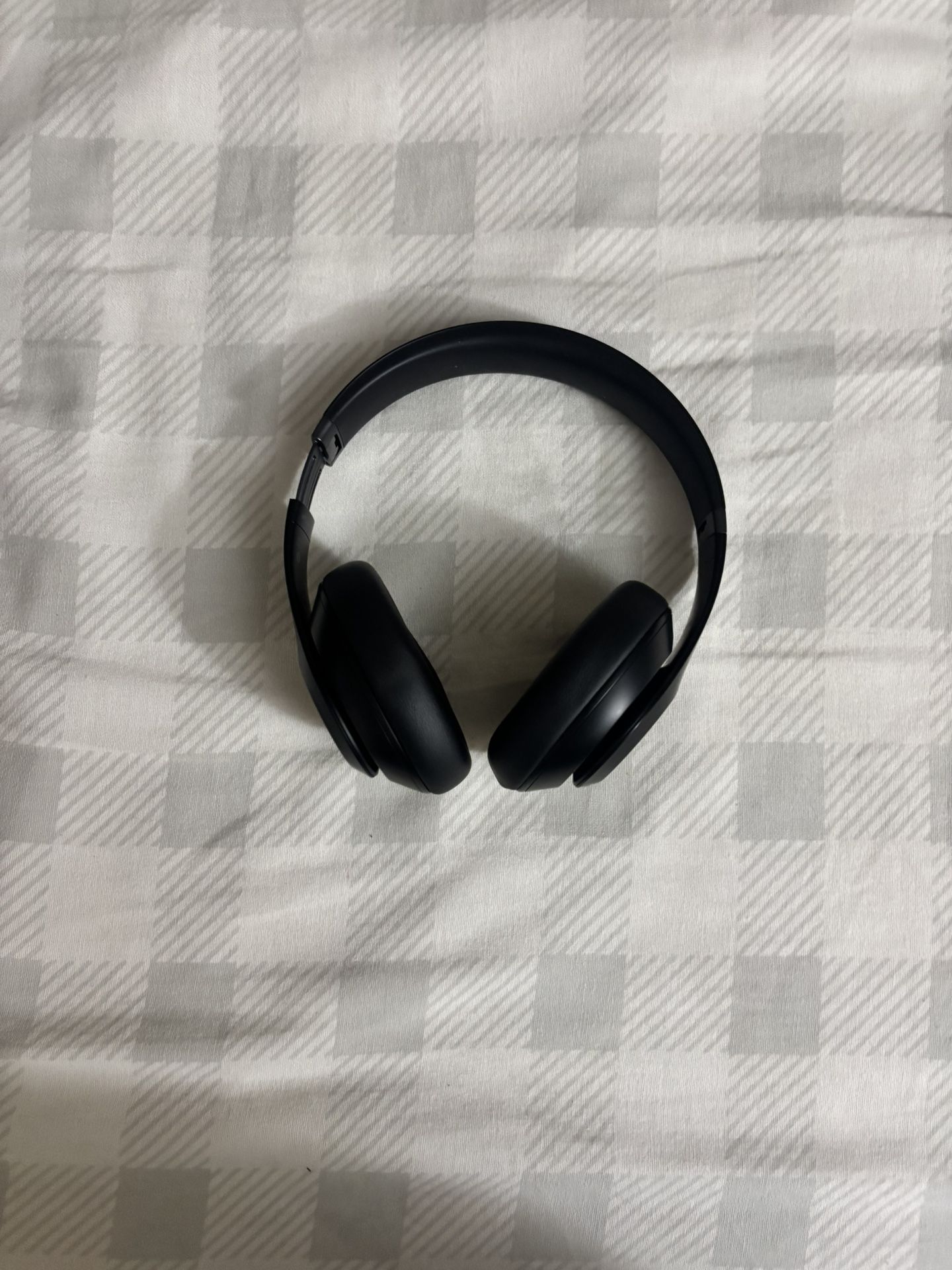 Beats Solo 4