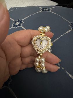 Pearl heart ❤️ wrist Watch $22
