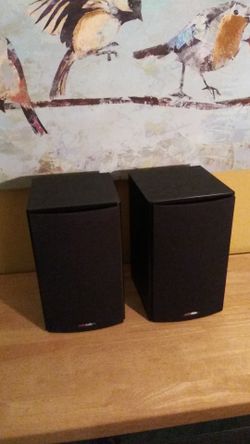 Polk Audio bookshelf surround T15 speakers