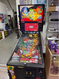 Stern Pokemon Pinball Machine - Pro