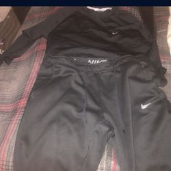 Nike Fit Large Men 35$