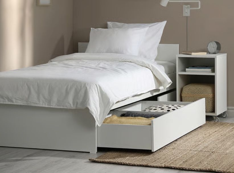 Twin Bed With 2 Drawers 