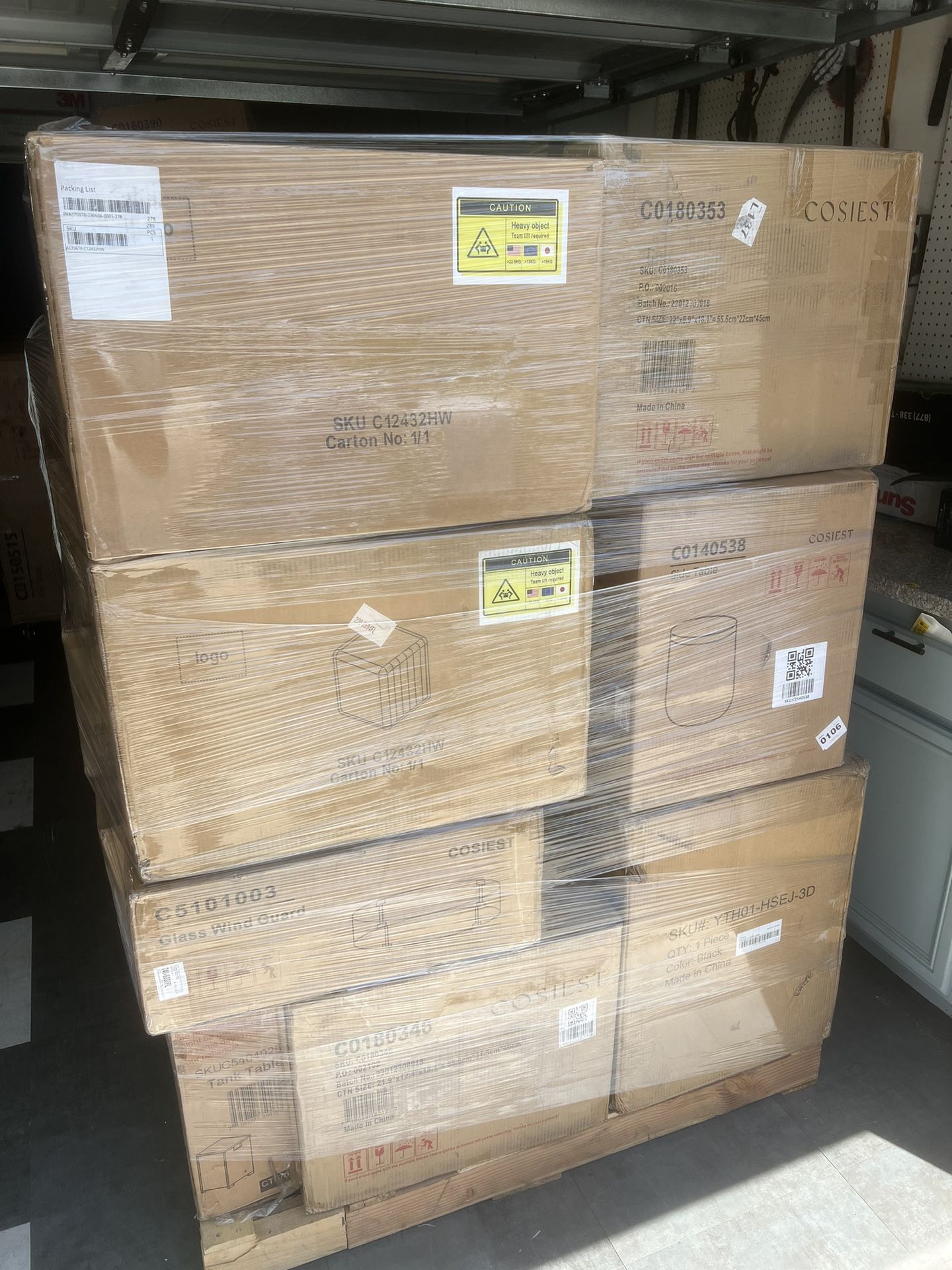 Mixed amazon Return Pallets