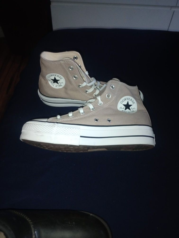 Women's Converse (Beige))