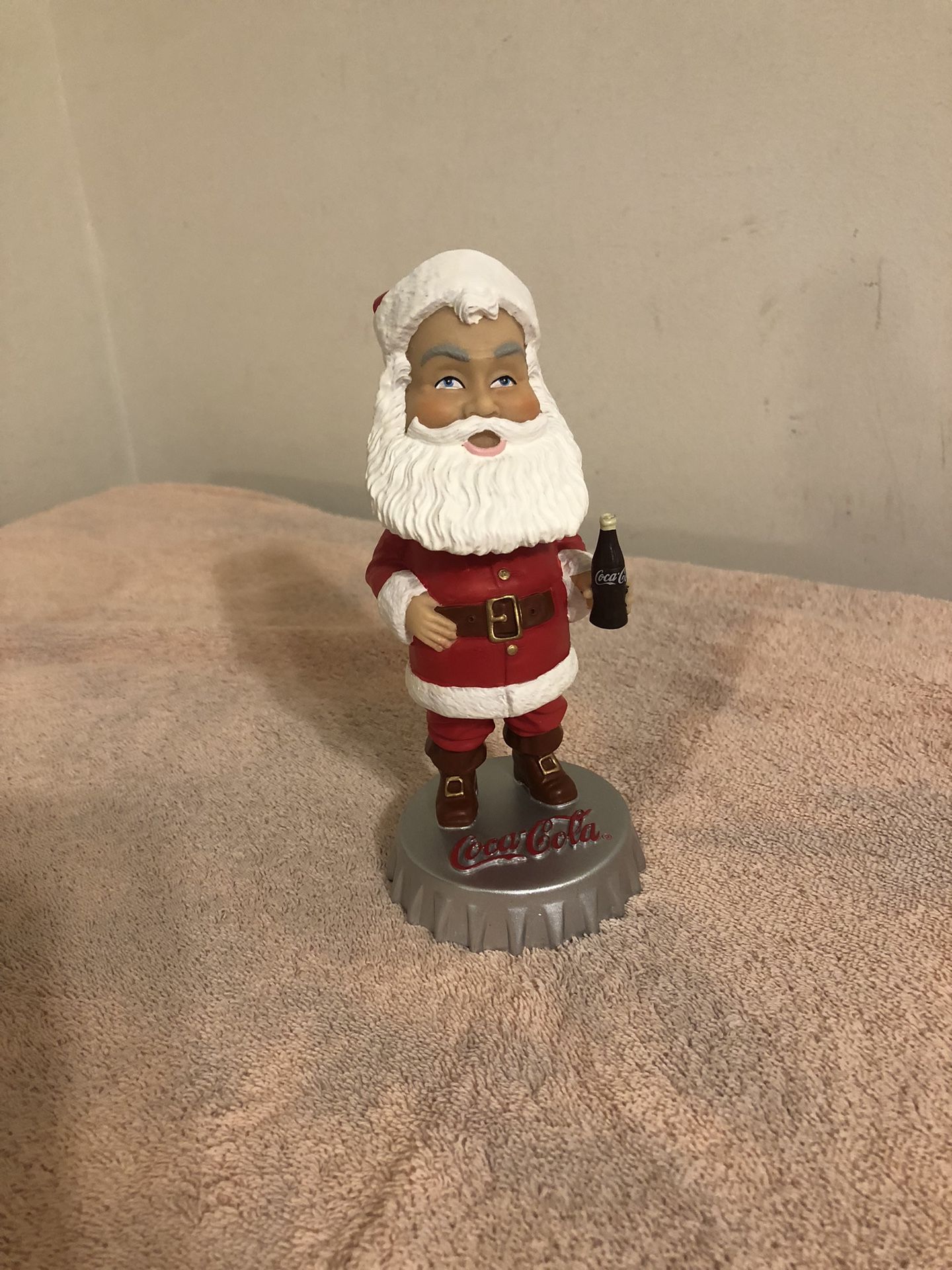 2002 Hardee’s Coca Cola Santa Bobble Head On Cap 7” Tall