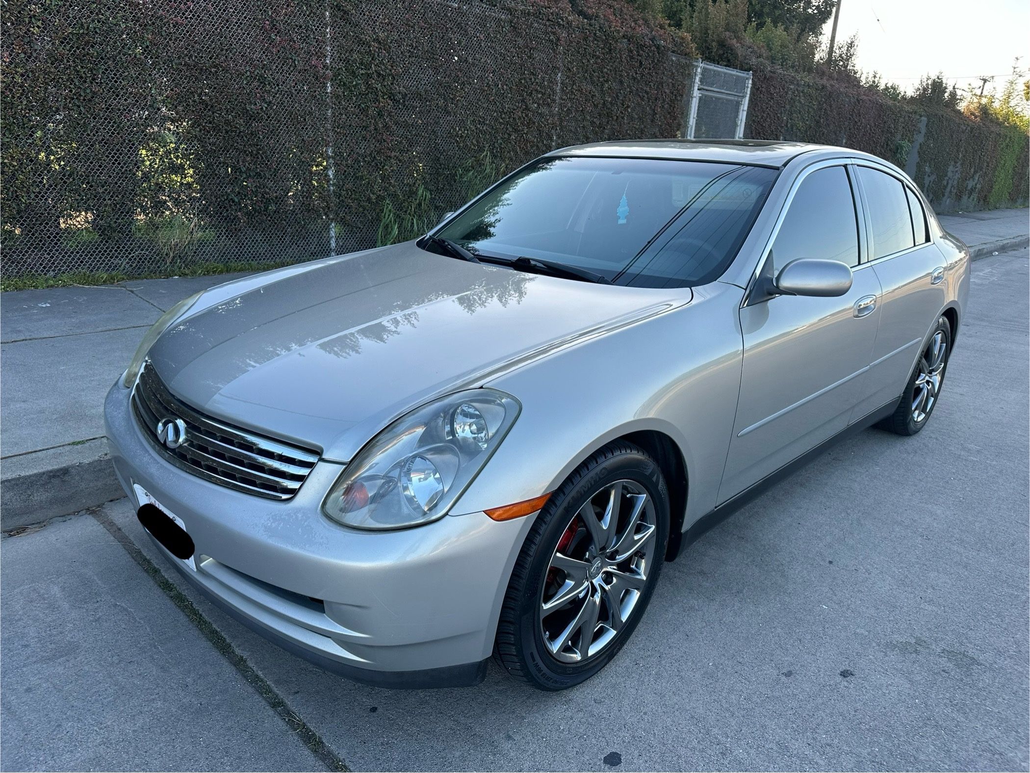 2004 Infiniti G35