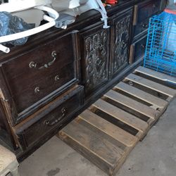 Dresser Not Free Best Offer 