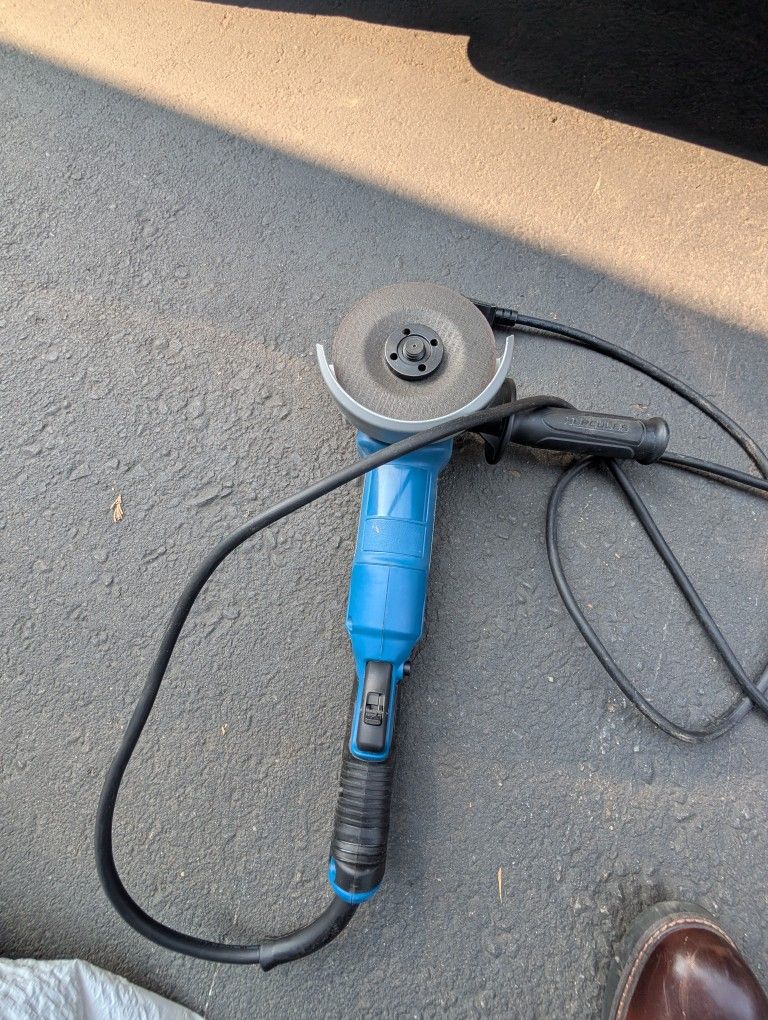Mastercraft Angle Grinder