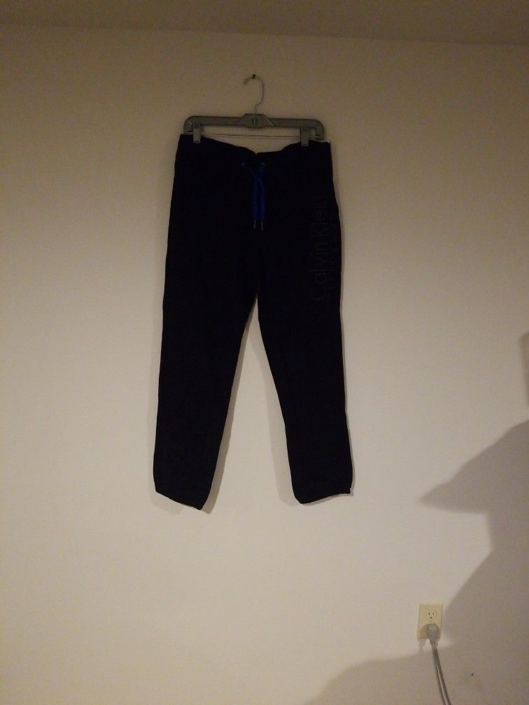 NEW Women's 2 piece fleece Calvin Klein Set