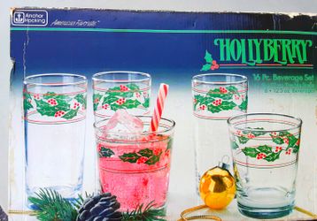Anchor hocking corelle hollyberry holly berry 16 piece beverage set rocks glasses soda glasses tumblers
