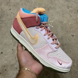 Nike Dunk Mid x  SS “Strawberry Milk” DJ1173-600 Mens Size 9