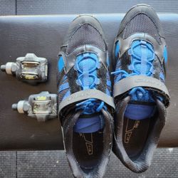 Giant Cycling Shoes With Time Clip In Pedals And Cleats