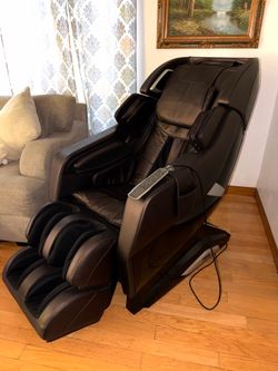 Infinity Massage Chair with Zero Gravity and 3D Technology