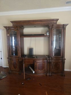 Wall unit