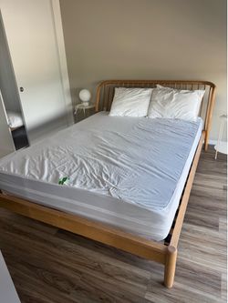 King wood Bed frame