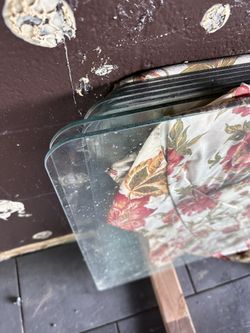 TAMPERED GLASS 47x30” Use For top Table