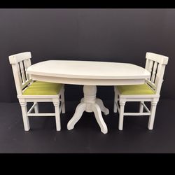 AG American Girl Table And Chairs 