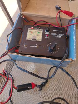 SMALL CHARGER GOOD CONDITION