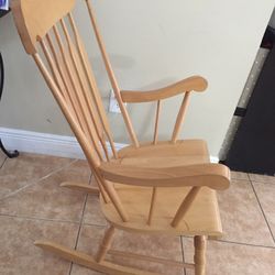 Sillón /Rocking Chair 