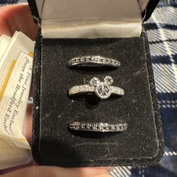 Mickey Ring Set. 