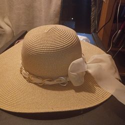 Woman's hat