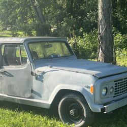 1972 Jeep Grand Wagoneer