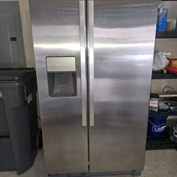 Whirlpool Refrigerator 
