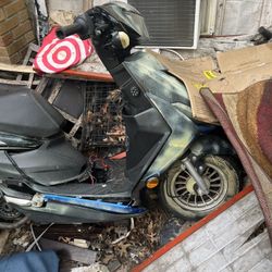 150 Cc Gas Bike No Title No Keys But Run And Drive 