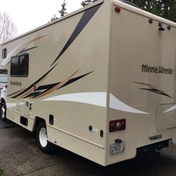 Rv Winibago 2018 V 10. 10.000. Miles