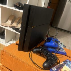 PS4 With 2 Remotes