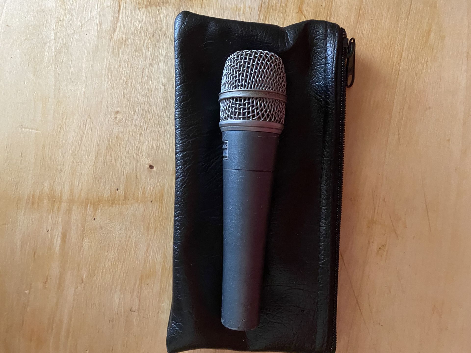SHURE Beta 57A microphone