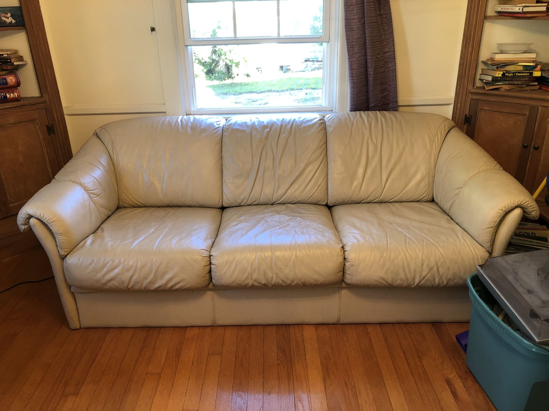 Italian Genoa collection leather sofa