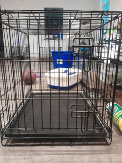 Black Metal Wire Dog Crate with Tray