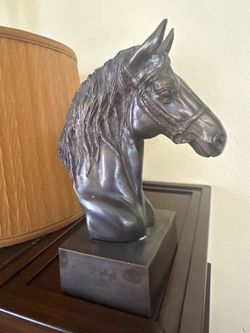 Horses Sculptures Collection