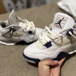 Jordan’s 4 Midnight Navy 