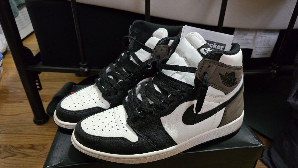 Air Jordan 1 MOCHA Brown